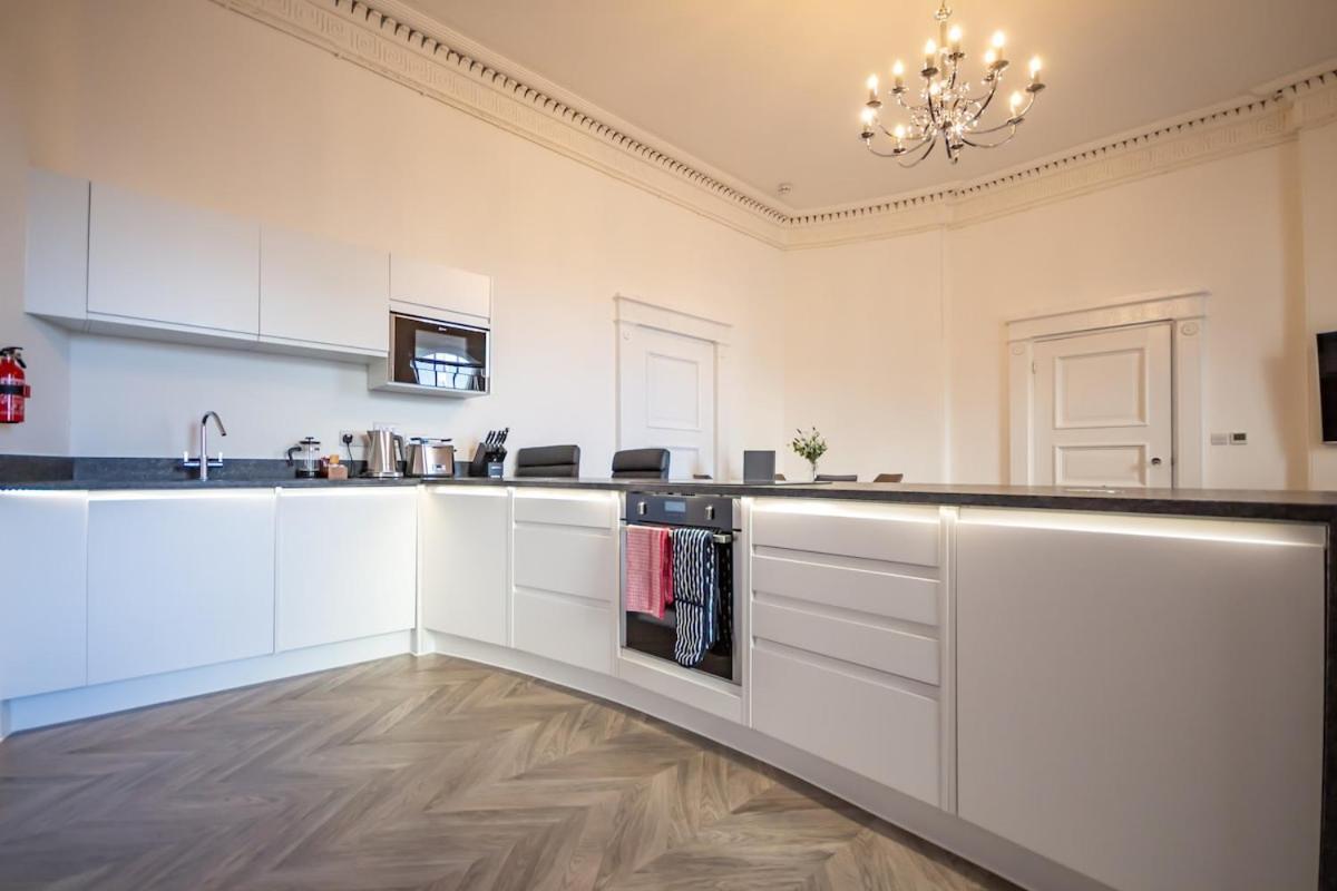 Luxury 1 Bedroom Ground Floor Apartment Plymouth Dış mekan fotoğraf